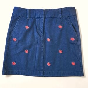 Vineyard Vines blue mini skirt with embroidered all‎ over red lobsters size 6